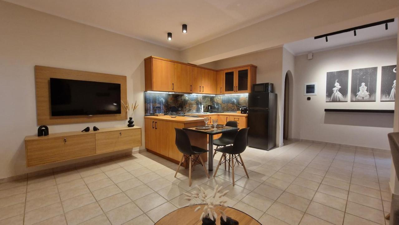Primrose Apartments Tolo Ngoại thất bức ảnh