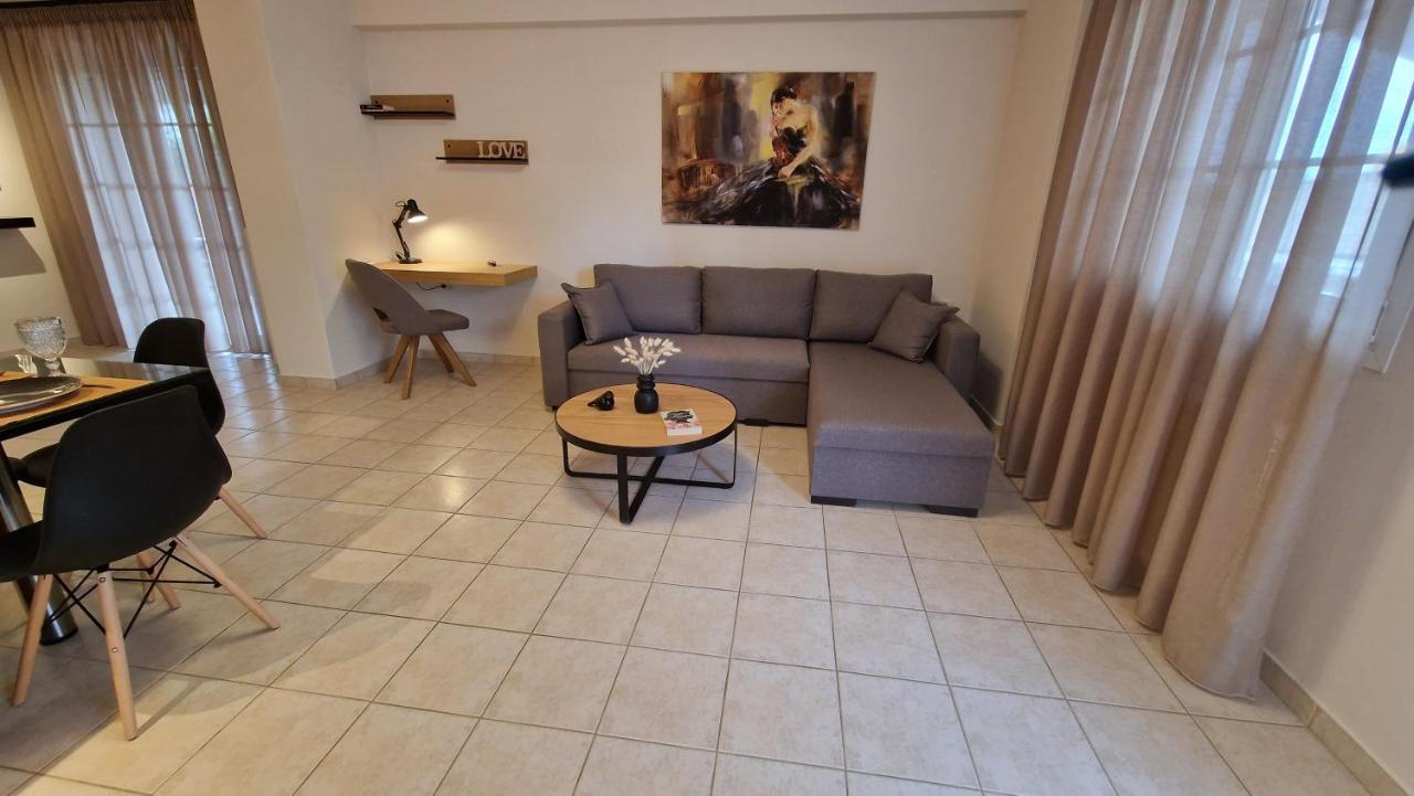 Primrose Apartments Tolo Ngoại thất bức ảnh